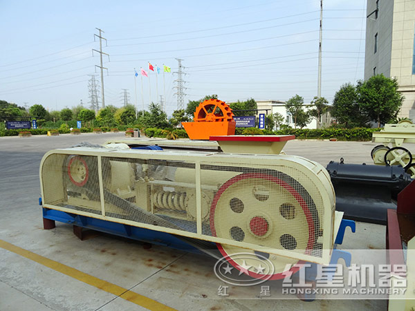 輥式破碎機